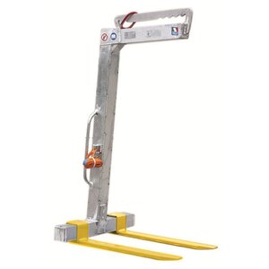 Aluminum crane fork with manual adjustment and adjustable forks